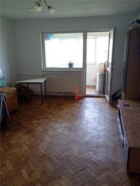 Basarabia- Costin Georgian apartament 2 camere, et. 6, 2 balcoane, bloc reabilitat