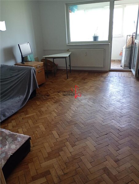 Basarabia- Costin Georgian apartament 2 camere, et. 6, 2 balcoane, bloc reabilitat